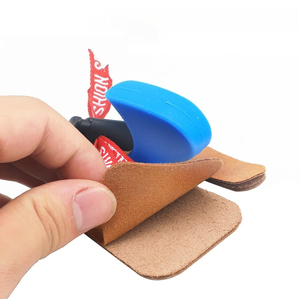 Finger Guard Wear-Resisting Adjustable Ergonomic Design Right Hand Finger Tab for Recurve Bow